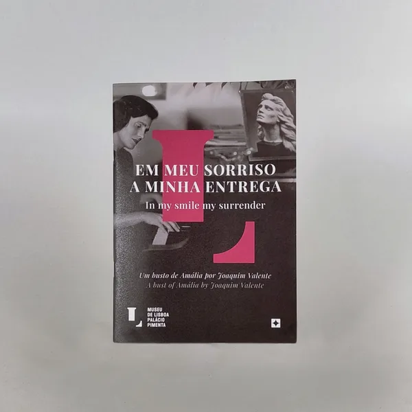 Brochura "Em meu sorriso a minha entrega"